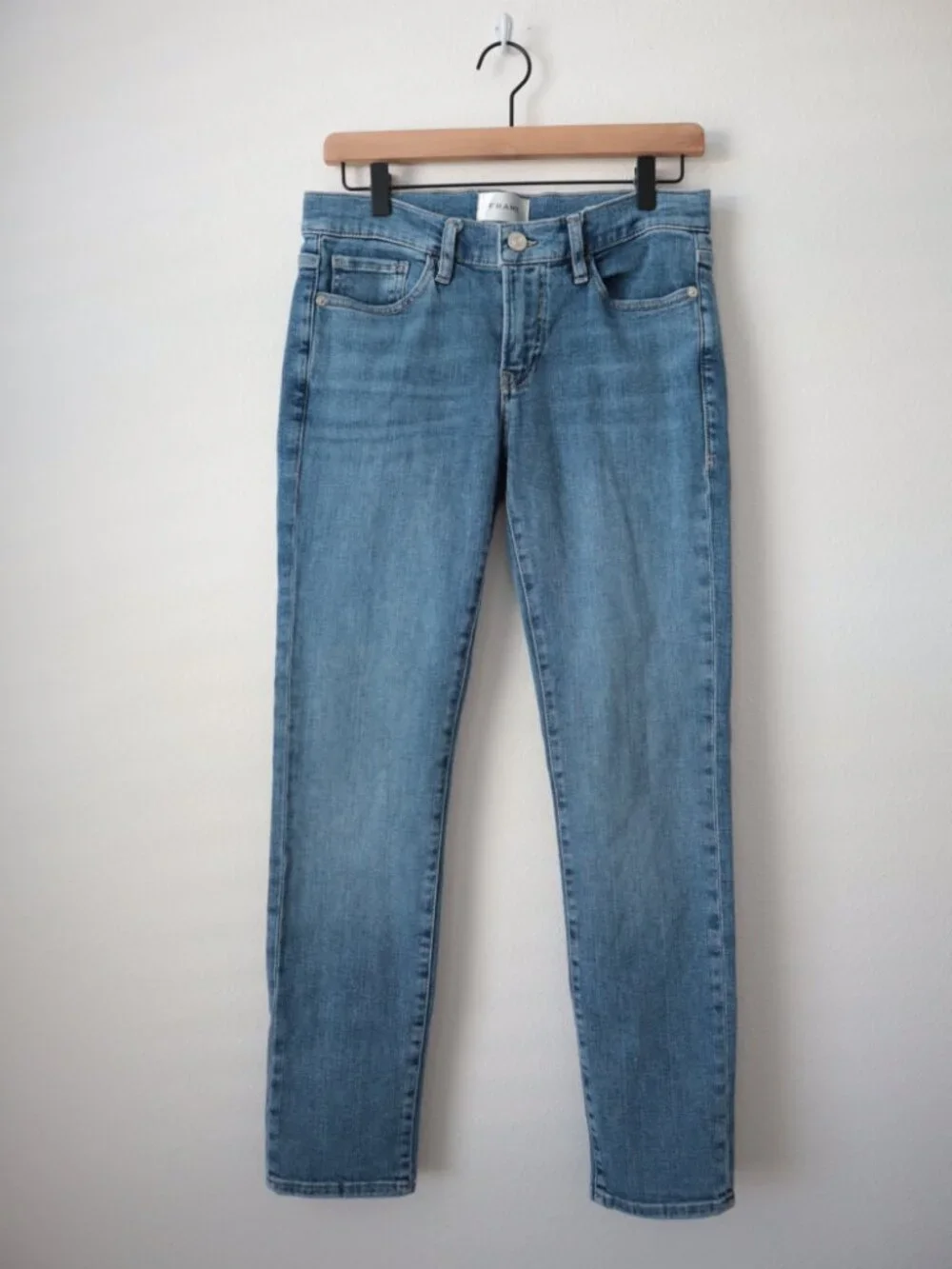 FRAME Le Garcon Jeans in Daphne Blue | 27 - Picture 3 of 7